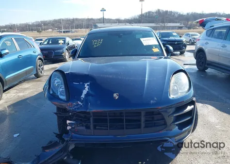 2016 Porsche Macan Turbo z USA, uszkodzony, nr VIN WP1AF2A58GLB90436